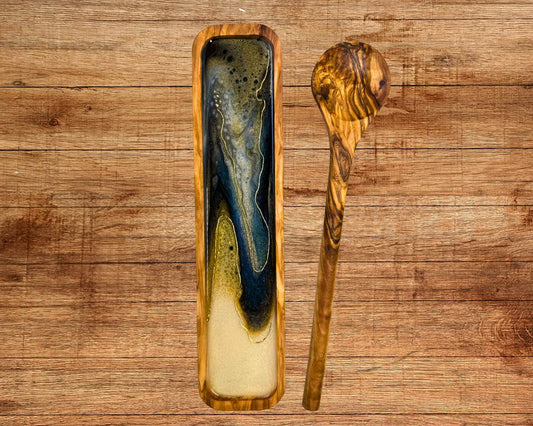 Wyoming Cowboy Steamboat Olive Wood Spoon Rest & Spoon Set