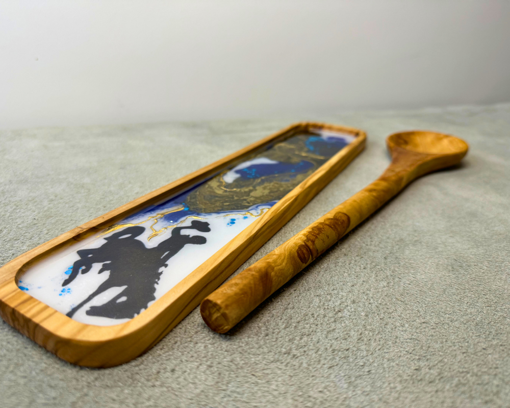 Wyoming " Steamboat " Blue and White Olive Wood Spoon Rest Set with 24K Gold