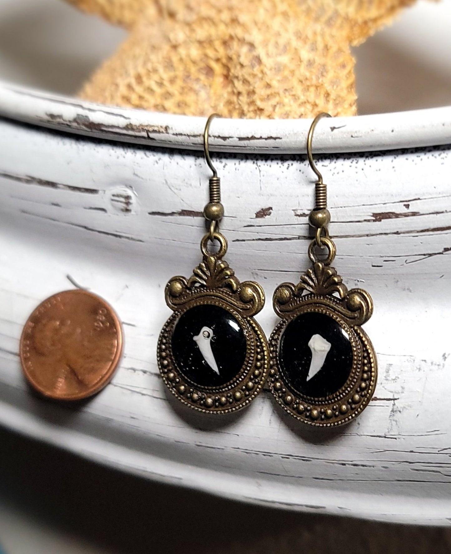 Rabbit Claw Black Sparkly Earrings