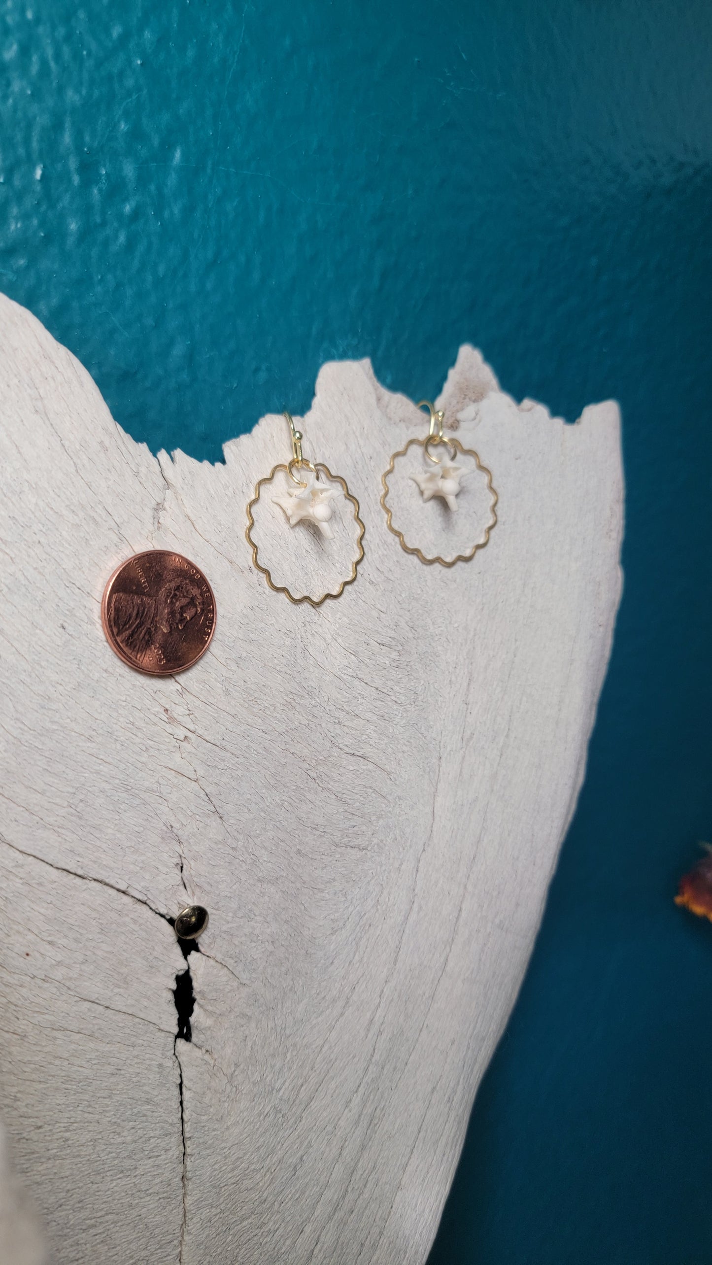 Scalloped Gold Hoops Rattlesnake Earrings