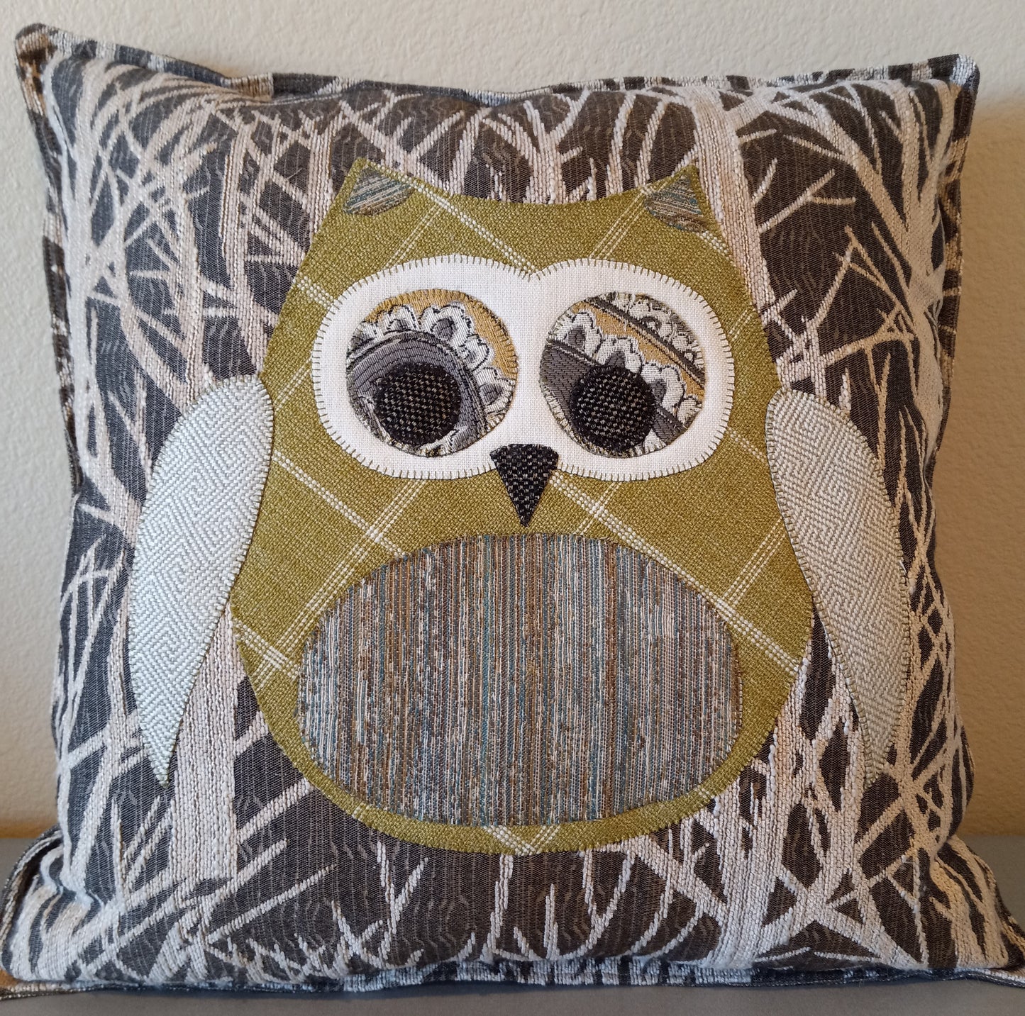 " Who?" Applique Owl Pillow