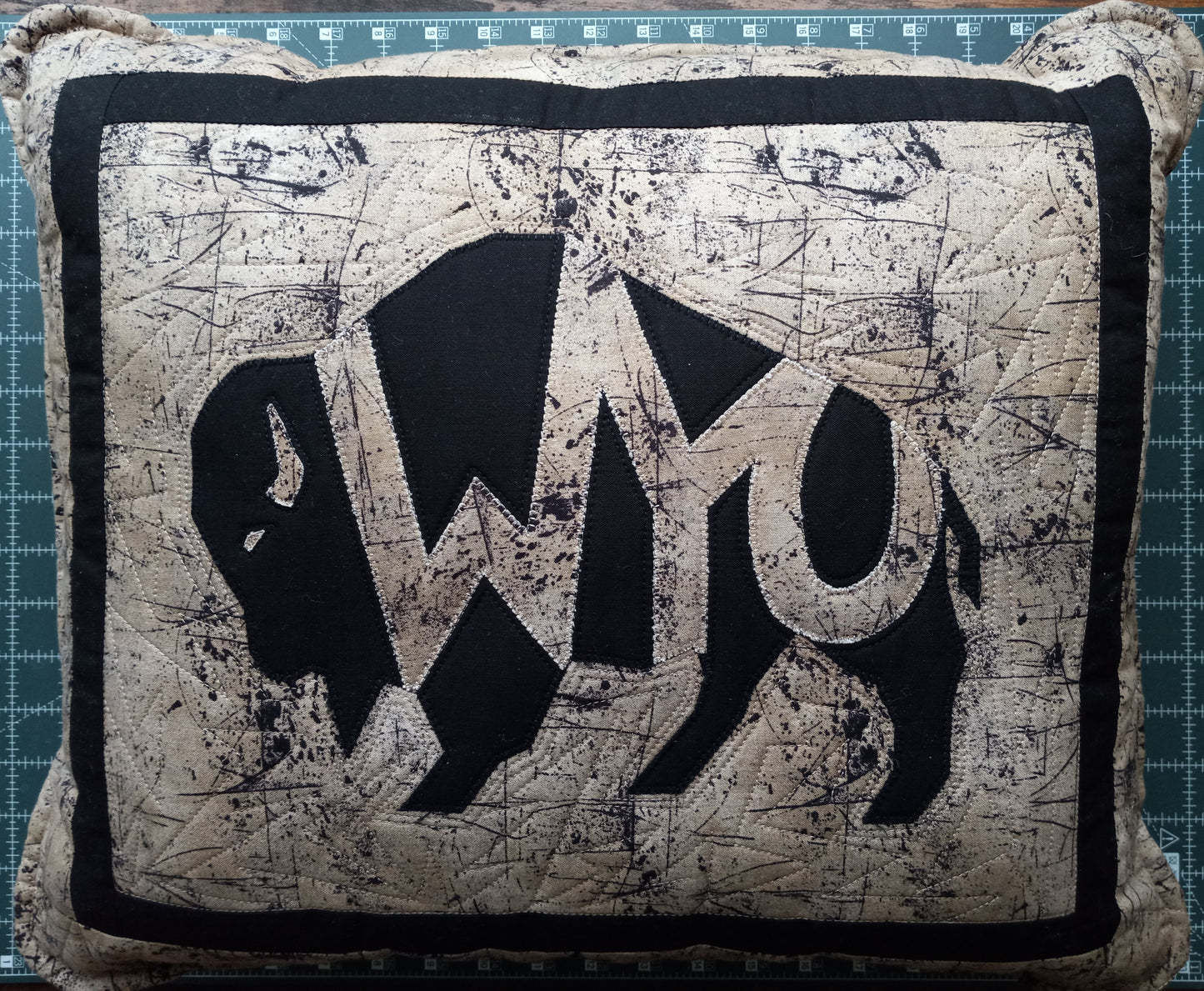 "WYO Bison" Pillow Black and Tan